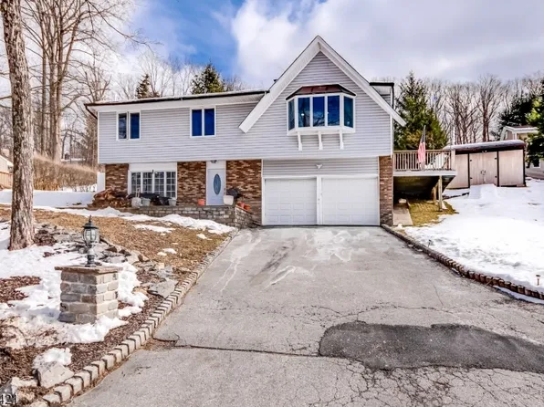 32 Old Creamery Rd, Andover Twp., NJ 07860