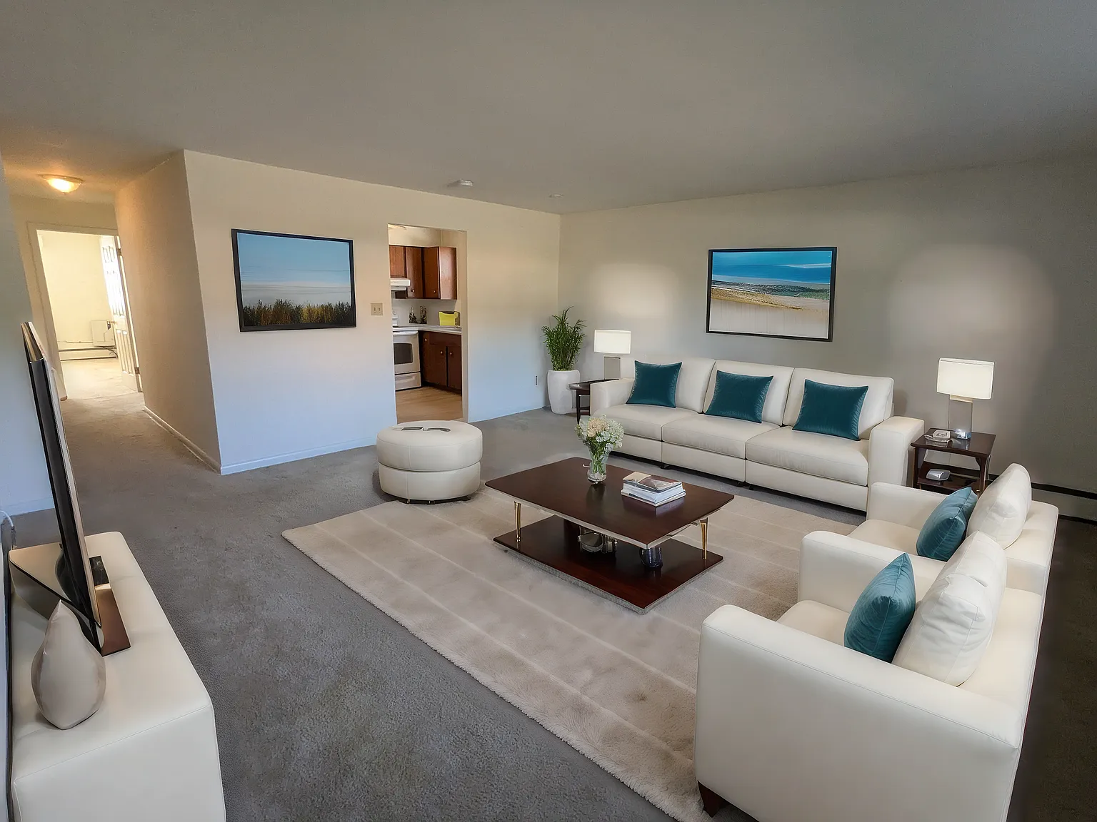2 bed, 727 sqft, $1,775 — Photo 1