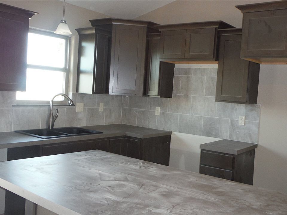 2nd image of 5502 S Meadowview St
