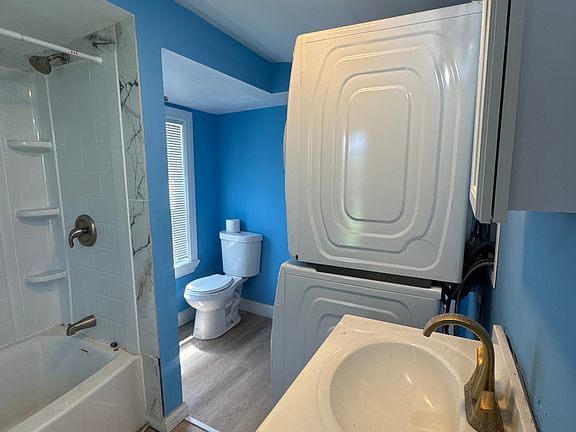 4th image of 21 Washington Ave #1