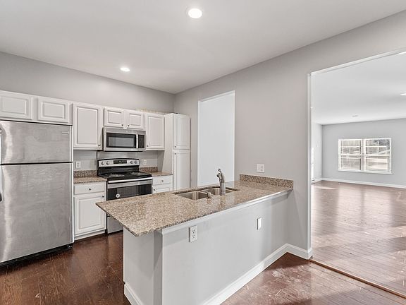 2nd image of 4510 Chouteau Ave