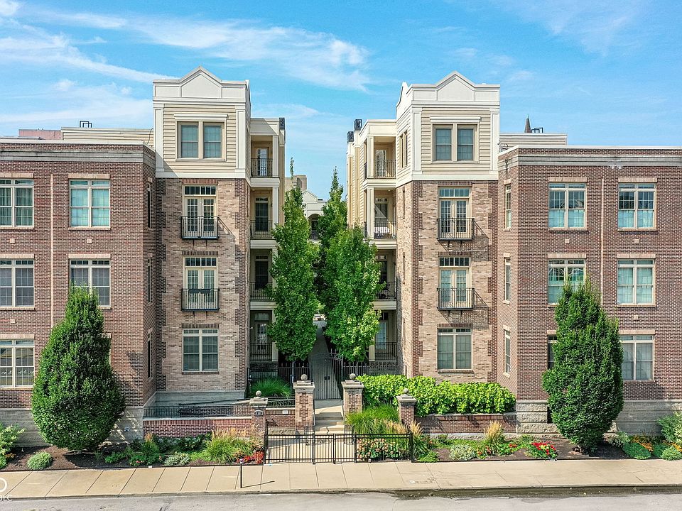1st image of 450 E Ohio St APT 307