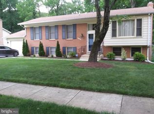 9528 Elvis Ln, Lanham, MD 20706