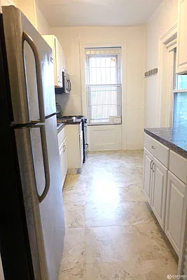 Rented by Oxford Property Group | media 4