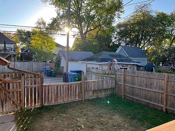 3rd image of 3121 Emerson Ave S #1