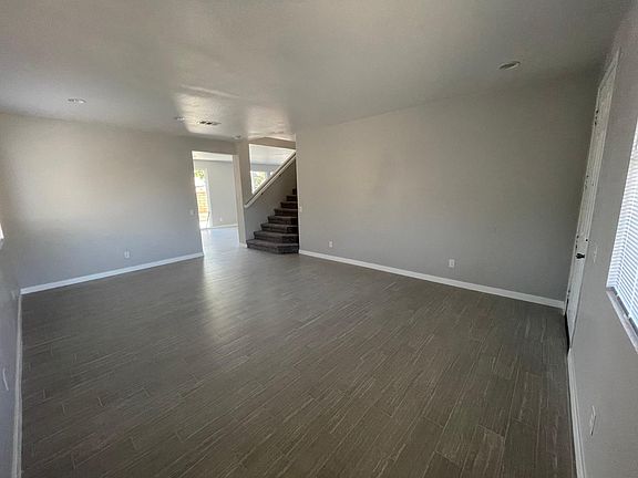 3rd image of 1304 Plaza Way #1