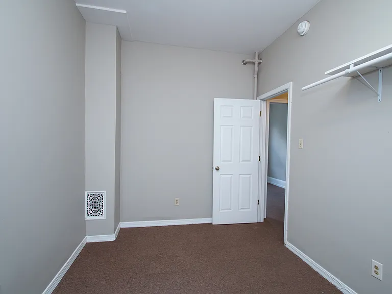 4125 Woodland Ave — Photo 10