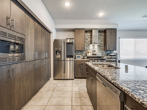 5th image of 1404 Rosebush Rd