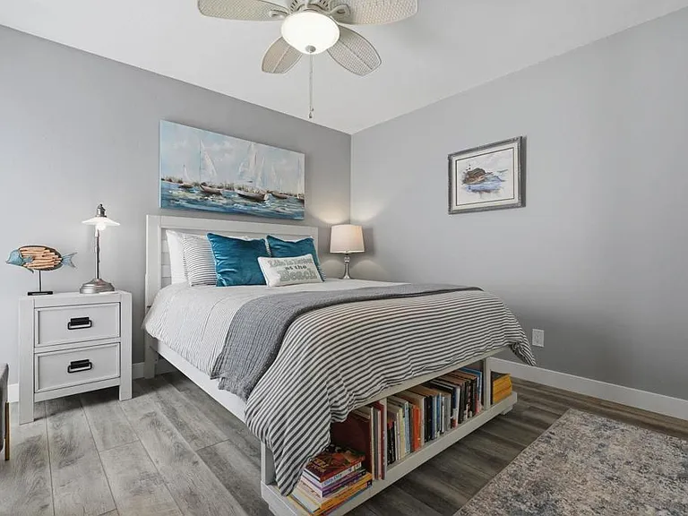 910 N Pacific St #31 — Photo 20
