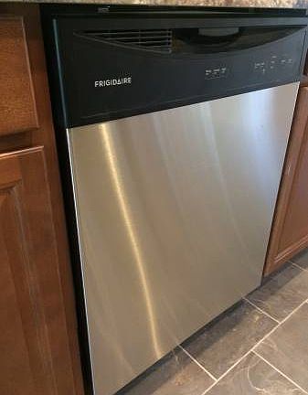 4th image of 102 Canvass St Fl 1
