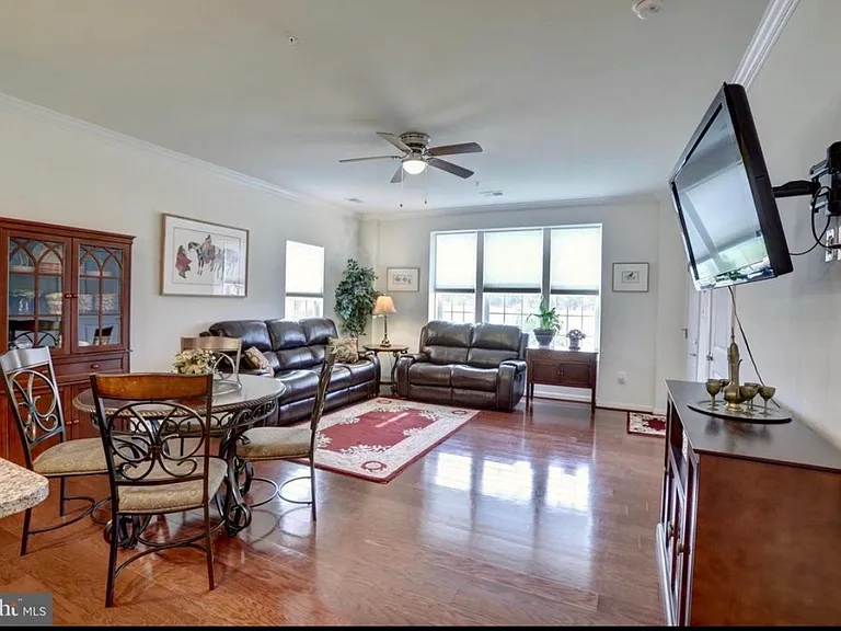 13728 Atlantis St #7L — Photo 19