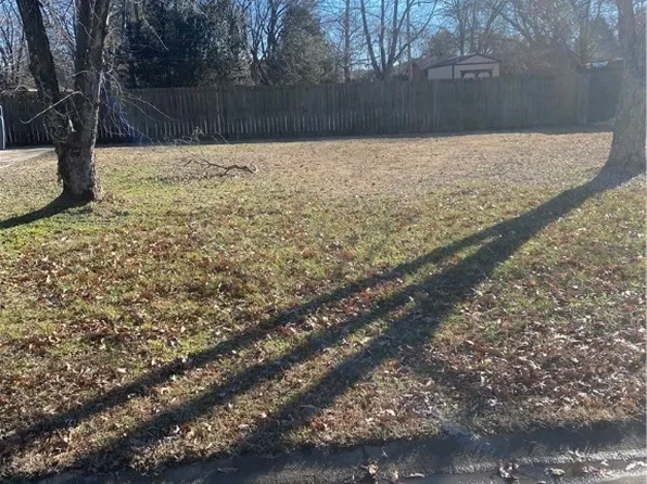 920 E Helen St, Sallisaw, OK 74955