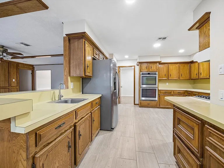 1307 Southern Hills Rd — Photo 12