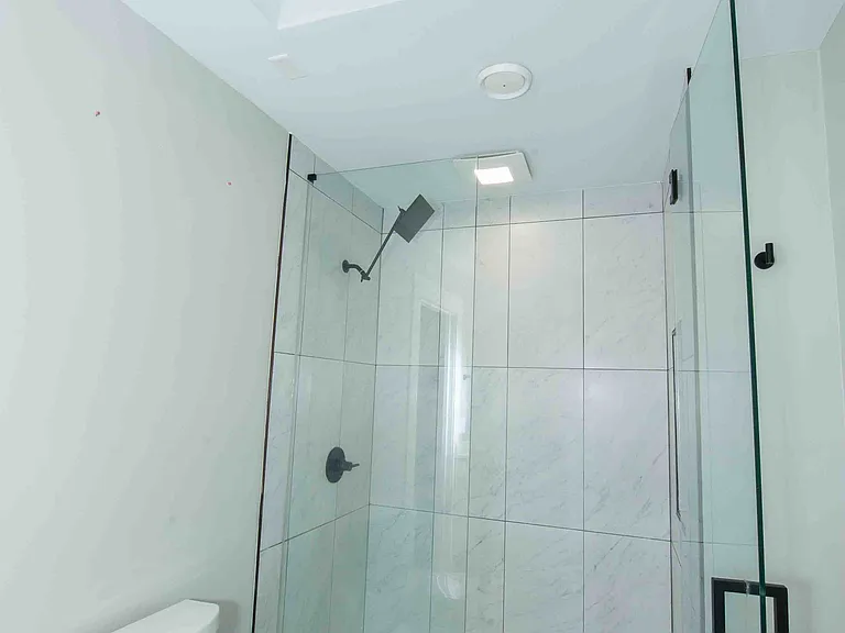 973 Hollow Creek Dr — Photo 11