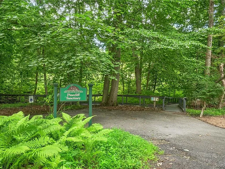 64 Pine Cliff Rd — Photo 36