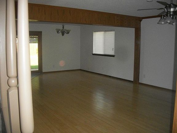 2nd image of 3917 SE 14th St
