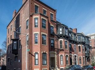 16 Gloucester St #2A, Boston, MA 02115