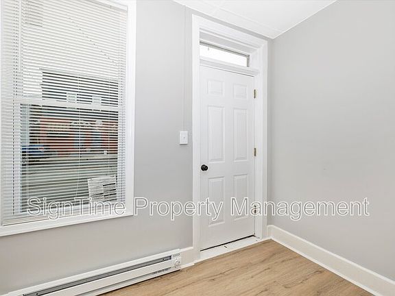 4th image of 114 N Conococheague St