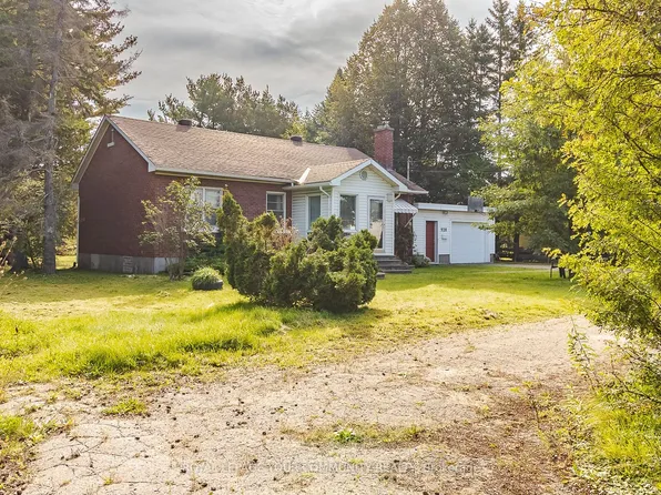 928 Great Northern Rd, Sault Ste. Marie, ON P6B 0B6