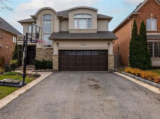 2472 Chaplin Rd, Oakville, ON L6H 0A4