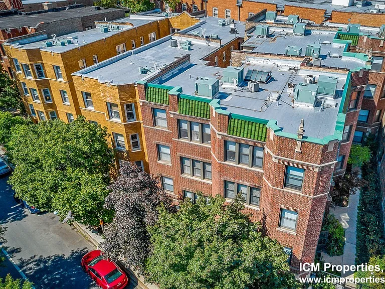 640 W Roscoe St #1 — Photo 3