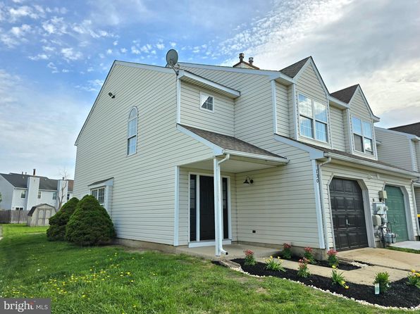 130 Auckland Dr, Newark, DE 19702