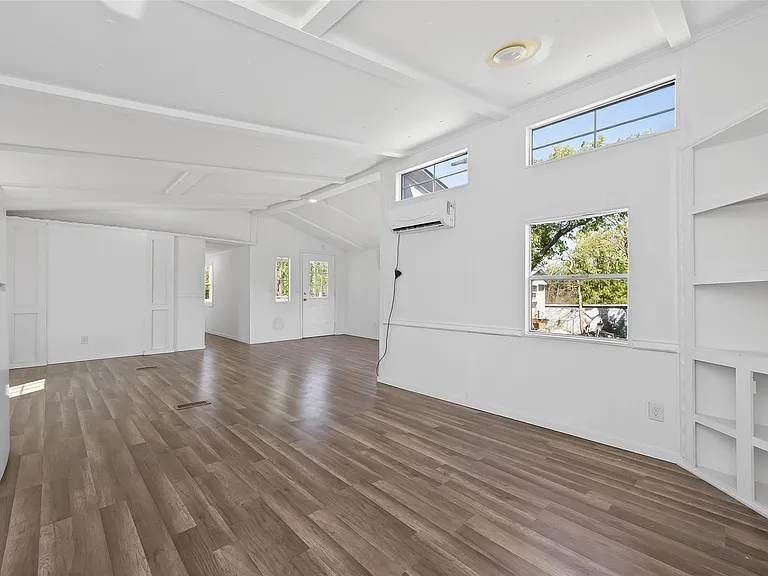 208 Yaupon Hbr — Photo 3