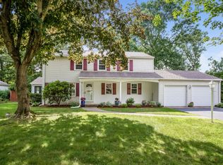 58 Robin Rd, Longmeadow, MA 01106