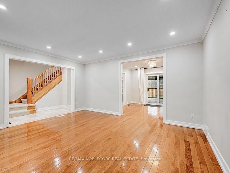 Toronto House for rent - 3 Bedrooms — photo 22