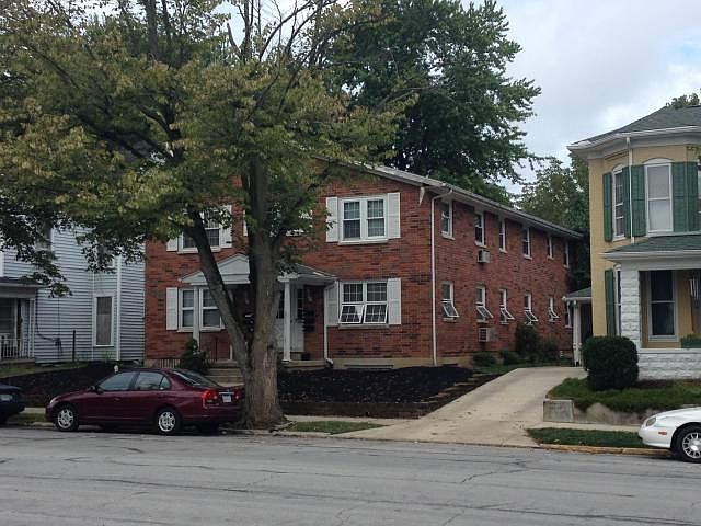 2nd image of 130 E Water St