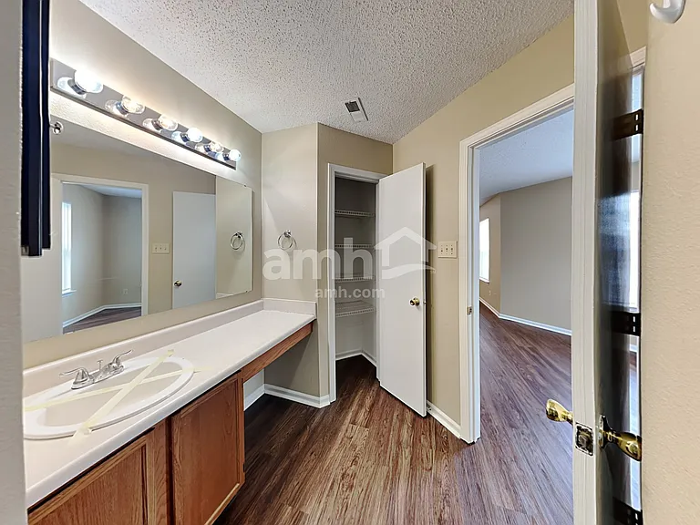 11 Lowell Ct — Photo 12