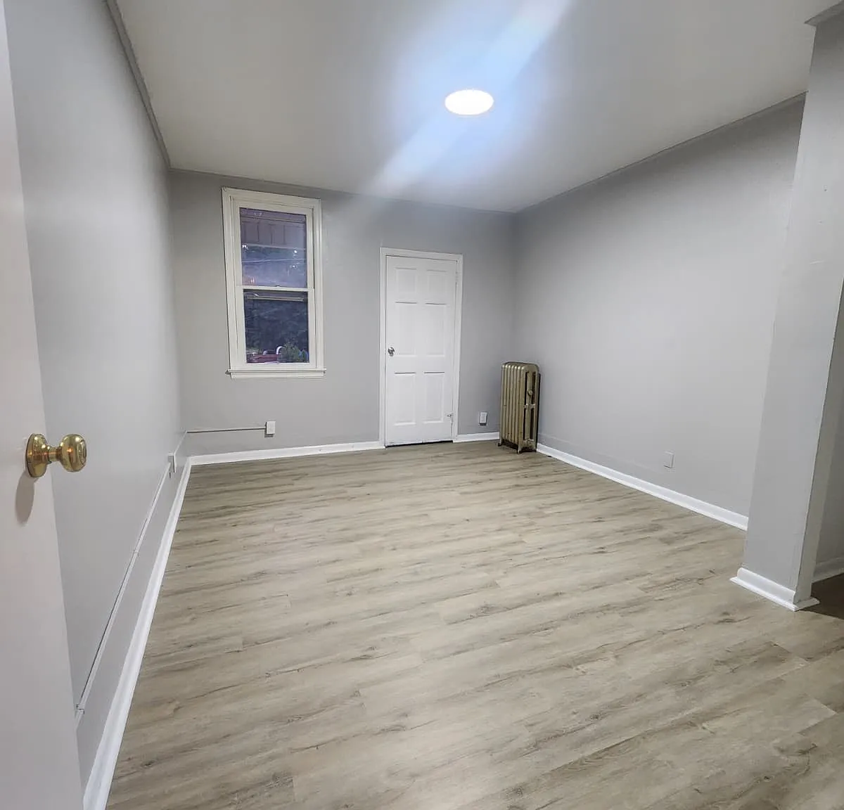 3 bed, $1,245 — Photo 4