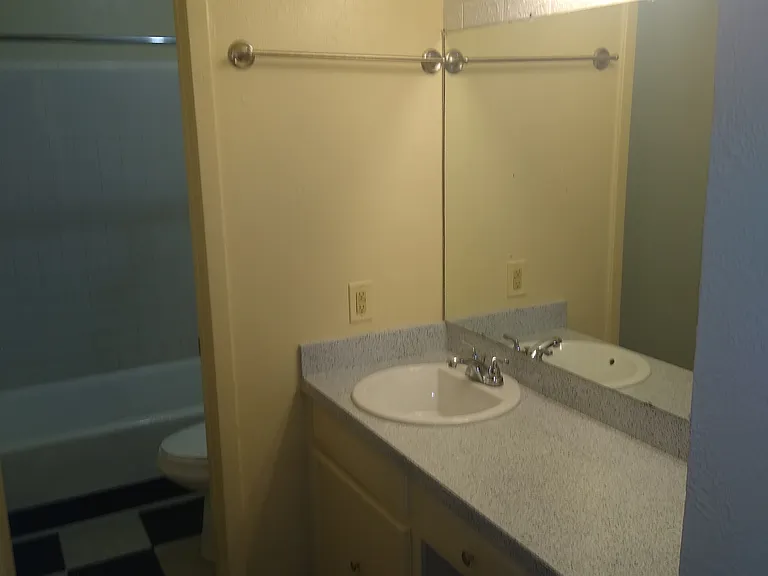 4127 Altamesa Blvd — Photo 4