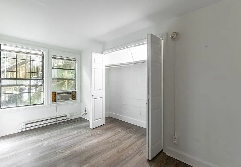 518 E Manning St #1 — Photo 10