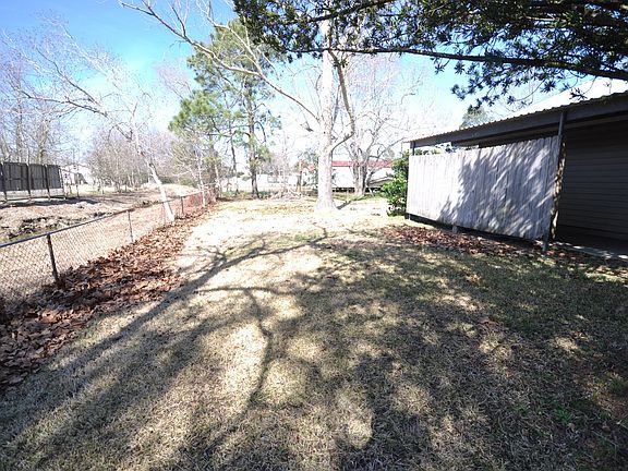 3rd image of 5748 Bennie Ln
