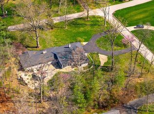 6255 Shadyglen Rd, Cincinnati, OH 45243