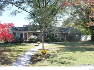 13 Sunrise Ter, New Windsor, NY 12553