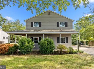 79 Blue Ridge Dr, Levittown, PA 19057