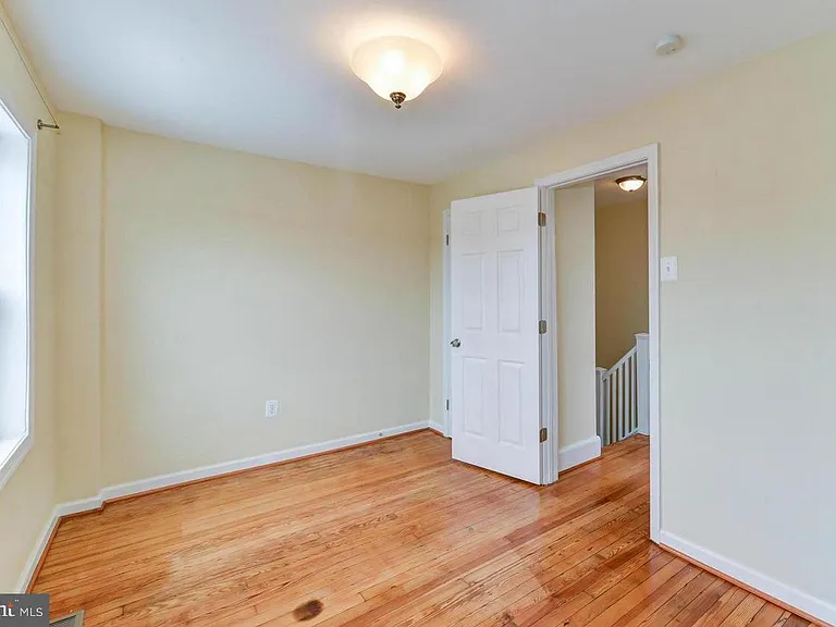 1648 L St NE — Photo 21