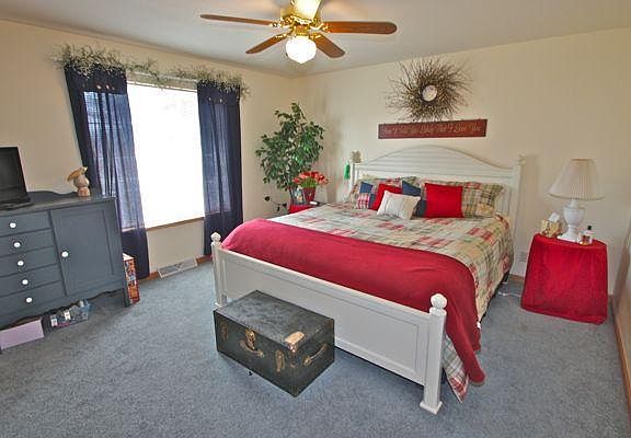 3rd image of 223 Lower Cliff Dr