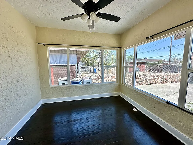 3312 Montana Ave — Photo 16