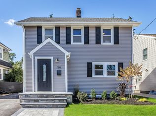 54 Walnut St, West Hempstead, NY 11552
