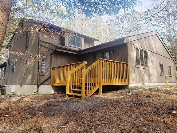 2nd image of 149 Lancelot Ln