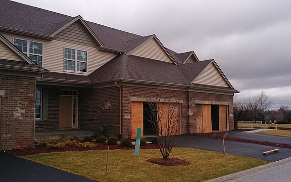 2nd image of 760 E Oliviabrook Dr