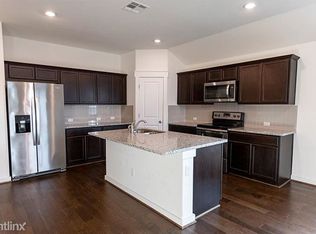 202 Helen Rd, Hutto, TX 78634