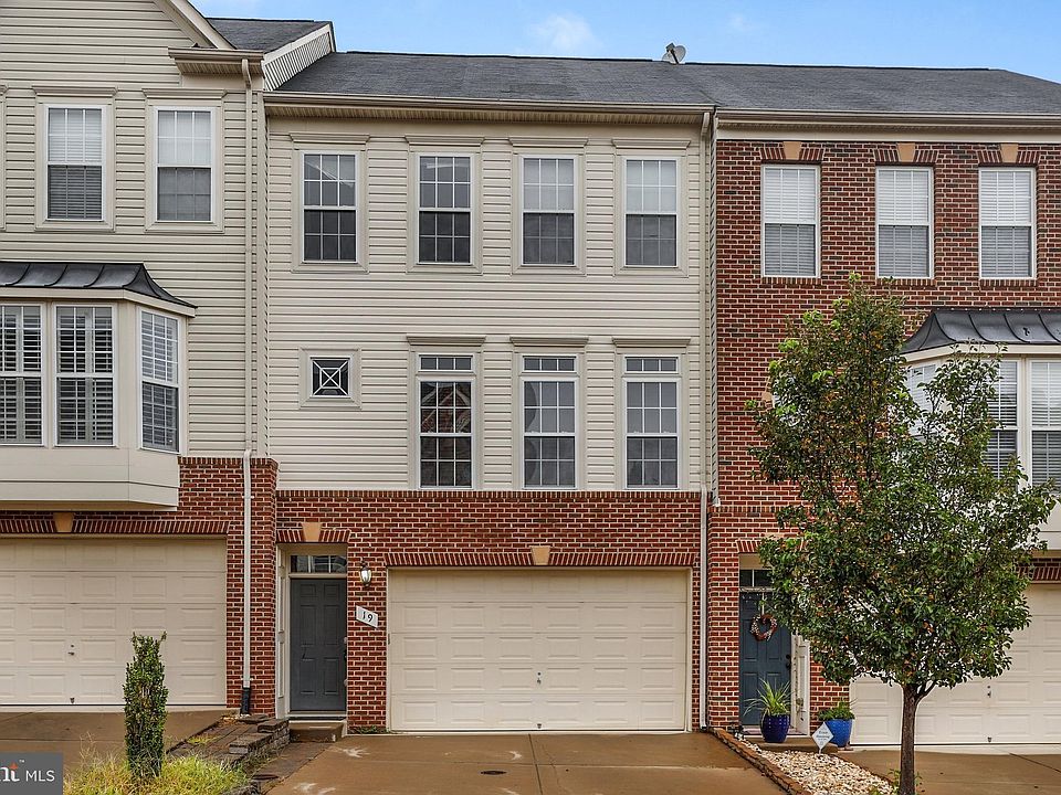1st image of 19 Hunting Creek Ln