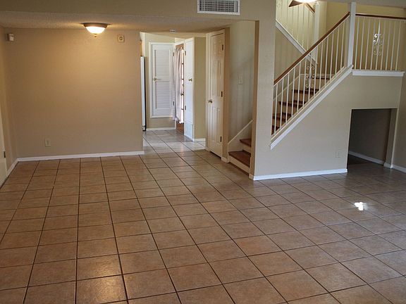 2nd image of 6832 Canyon View Ln