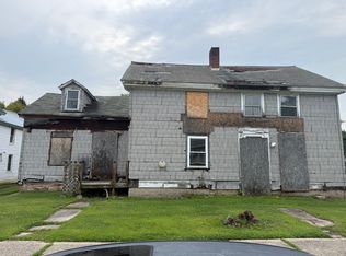 21 Willow St, Malone, NY 12953