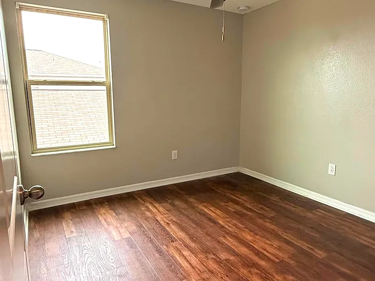 10207 Boggy Moss Dr — Photo 13