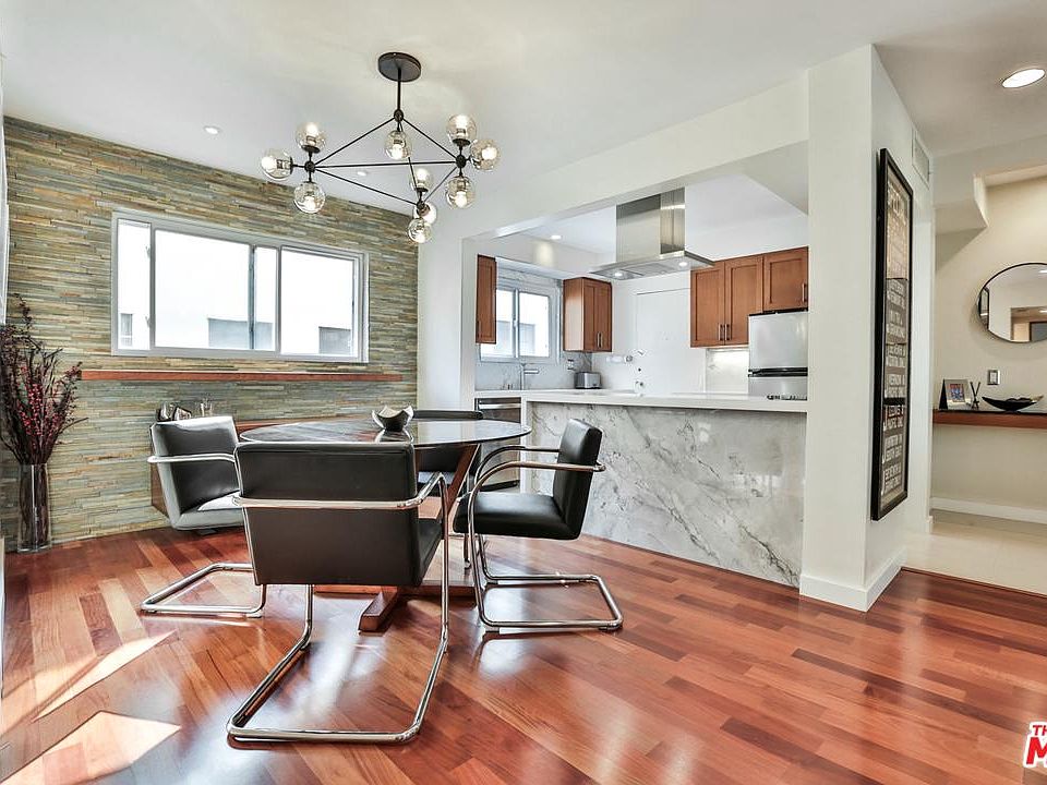 1st image of 1525 N Hayworth Ave APT 207